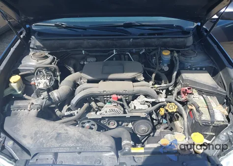 2010 Subaru Outback 2.5I Premium from USA, damaged, VIN 4S4BRBCC6A3356142